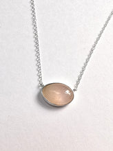 Load image into Gallery viewer, Rose Quartz Necklace
